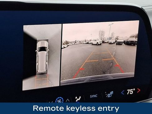 Used 2025 Chevrolet Suburban Z71 image 13