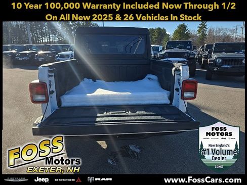 New 2026 Jeep Gladiator Sport image 14