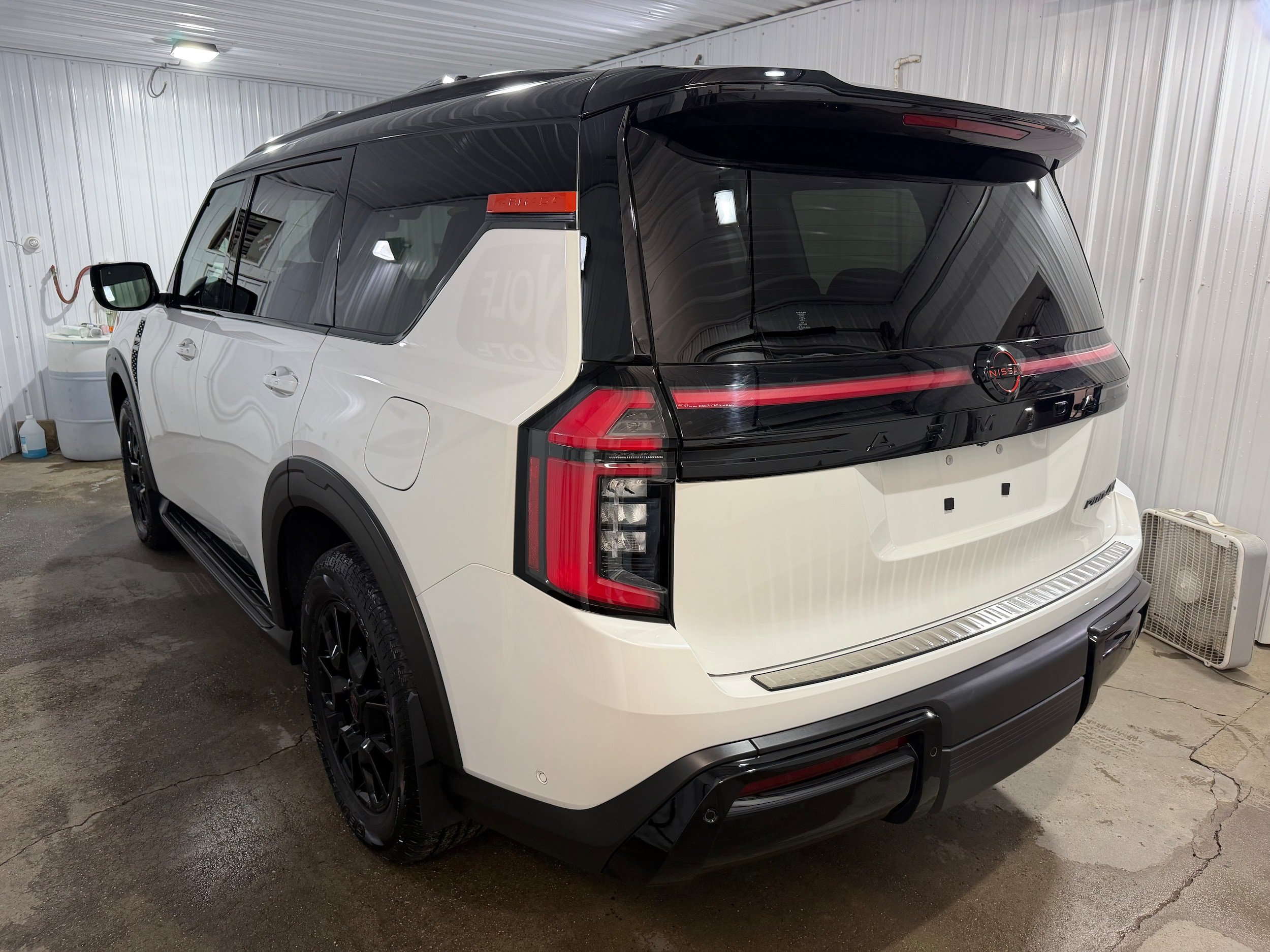 Used 2025 Nissan Armada PRO-4X w/ Pro-4X Premium Package AWD/4WD image 5