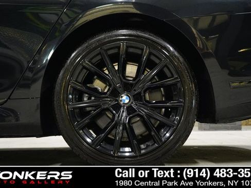 Used 2020 BMW 750i xDrive image 14