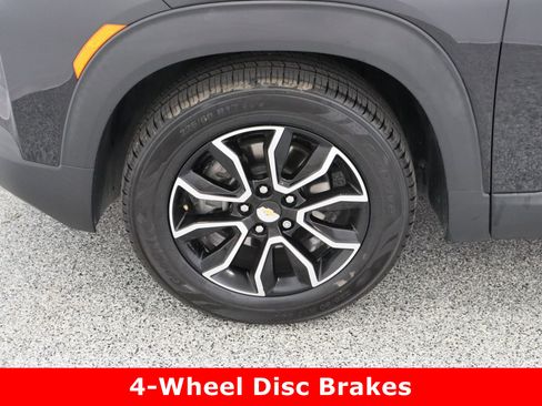 Used 2021 Chevrolet TrailBlazer ACTIV w/ Technology Package image 11