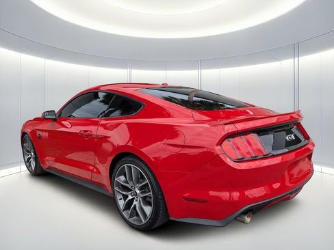 Used 2017 Ford Mustang GT Premium RWD image 6