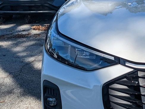 New 2025 Ford Escape Base w/ PHEV Premium Package image 19