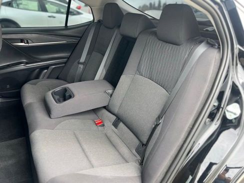 Used 2025 Toyota Camry LE w/ Convenience Package FWD image 19