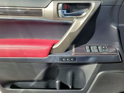 Used 2020 Lexus GX 460 Premium w/ Premium Package image 15