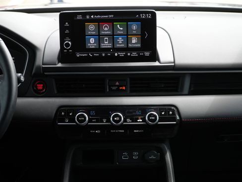 Used 2025 Honda Pilot Black Edition image 26