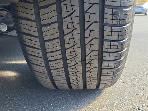 New 2026 BMW X6 xDrive40i w/ Climate Comfort Package image 12