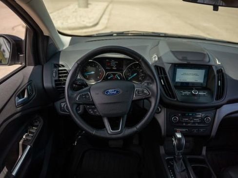 Used 2019 Ford Escape SEL AWD/4WD image 18