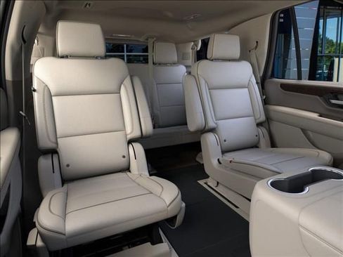 New 2026 GMC Yukon Denali image 17