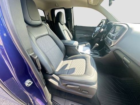 Used 2017 Chevrolet Colorado Z71 AWD/4WD image 30