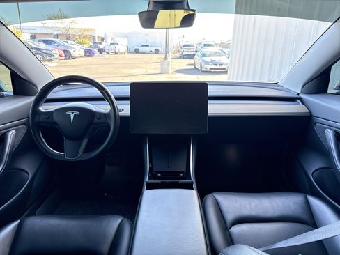Used 2018 Tesla Model 3 Long Range image 23