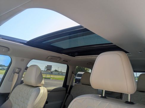 New 2025 Nissan Armada Platinum Reserve image 27