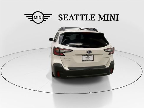 Used 2020 Subaru Outback image 9
