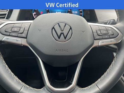 Used 2024 Volkswagen Atlas Cross Sport SE FWD image 18