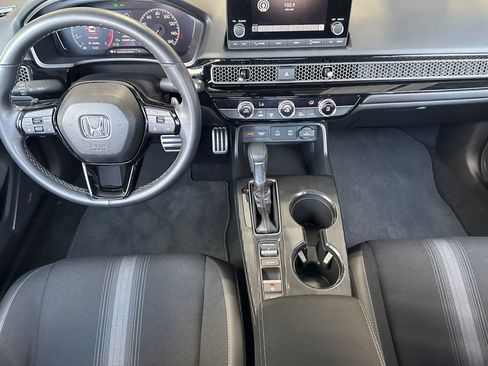 Used 2025 Honda Civic Sport image 15