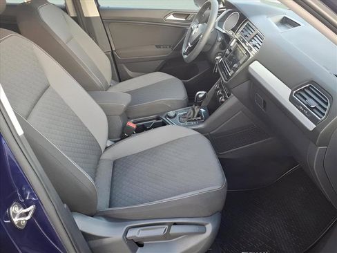 Used 2021 Volkswagen Tiguan S image 16