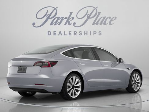 Used 2018 Tesla Model 3 Long Range RWD image 3