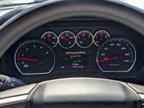 Used 2021 Chevrolet Silverado 2500 Custom w/ Custom Value Package image 18