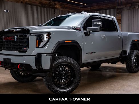 Used 2025 GMC Sierra 2500 AT4 w/ AT4 Premium Plus Package image 5