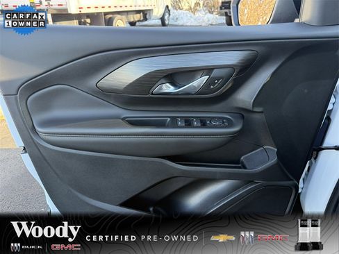 Certified 2023 GMC Terrain SLE w/ Elevation Edition image 13