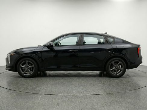 Used 2025 Kia K4 FWD image 5