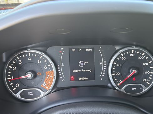 Used 2023 Jeep Renegade Latitude AWD/4WD image 30
