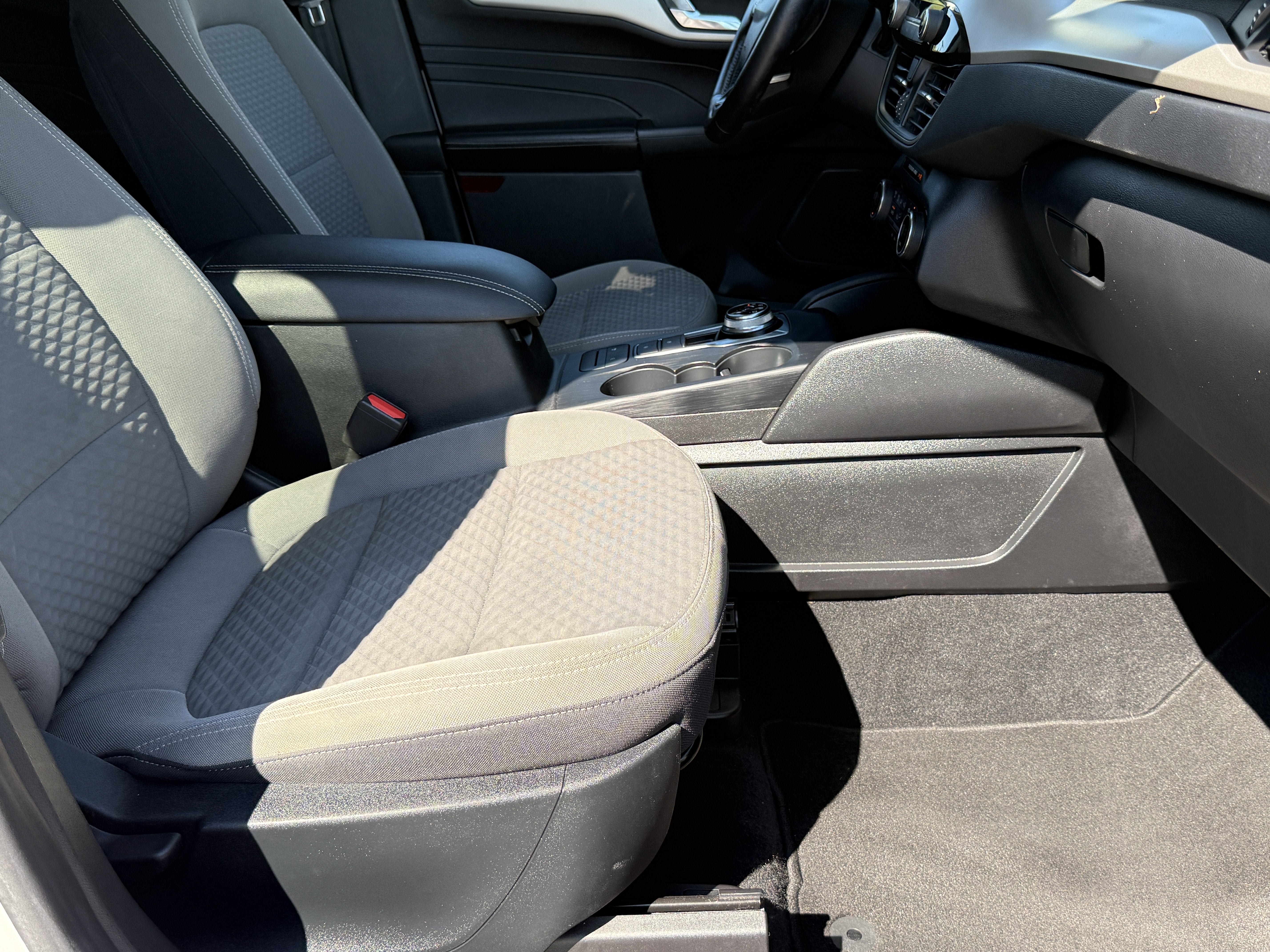 Used 2021 Ford Escape SE w/ Convenience Package AWD/4WD image 14