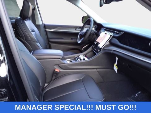 New 2024 Jeep Grand Cherokee Limited 4xe AWD/4WD image 16