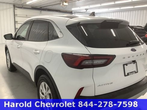 Used 2023 Ford Escape Active image 4