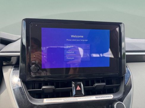 Used 2024 Toyota Corolla LE FWD image 12