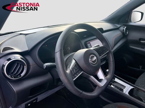 Used 2022 Nissan Kicks SR w/ Interior Electronics Package image 11