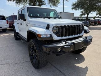 Used 2025 Jeep Gladiator Sport AWD/4WD video 1