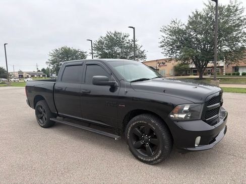 Used 2016 RAM 1500 Express w/ Black Ram 1500 Express Group AWD/4WD image 1