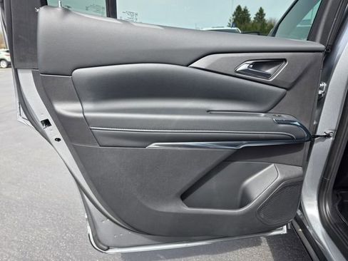 New 2026 Chevrolet Traverse LT w/ Midnight/Sport Edition image 15