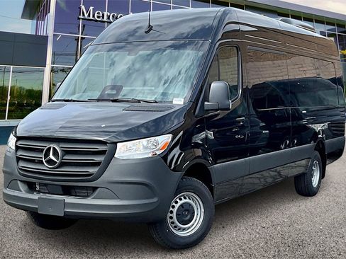 New 2025 Mercedes-Benz Sprinter 3500 image 2