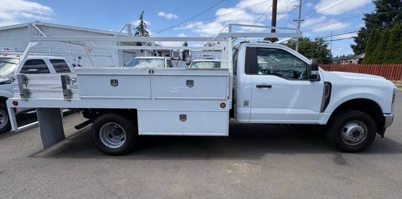 Used 2024 Ford F350 XL w/ XL Chrome Package AWD/4WD image 1