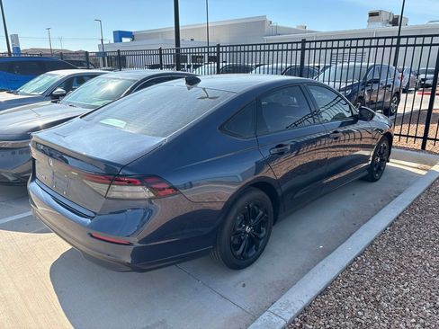 Certified 2025 Honda Accord SE image 3