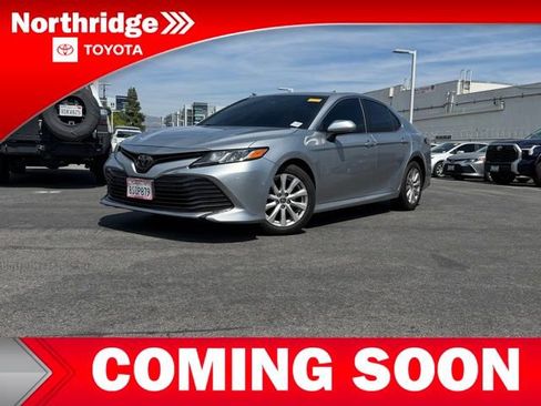 Used 2020 Toyota Camry LE w/ Carpet Mat Package image 2