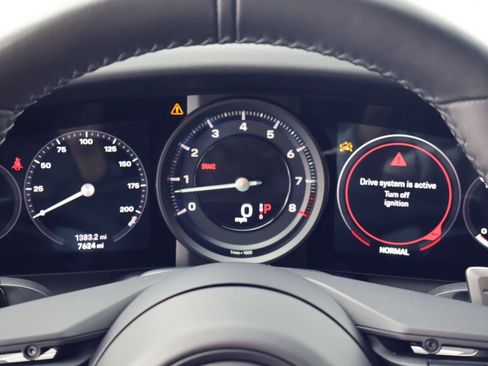 Certified 2024 Porsche 911 Carrera S RWD image 17