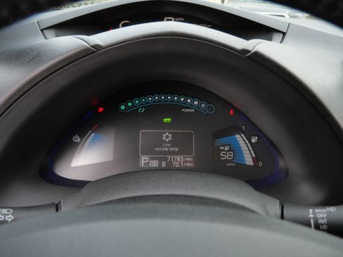 Used 2013 Nissan Leaf S image 21