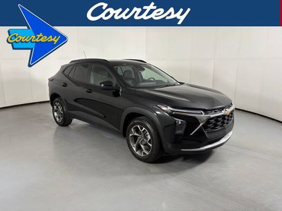 Used 2025 Chevrolet Trax LT