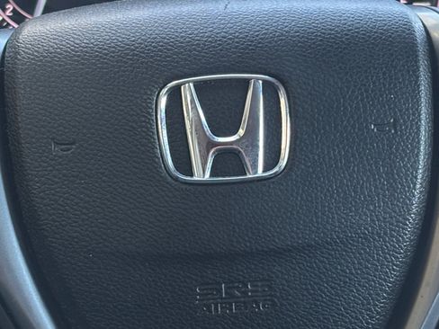 Used 2018 Honda Ridgeline Sport image 12