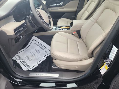 Used 2023 Lincoln Corsair Standard w/ Equipment Group 101A image 17