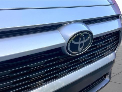 Certified 2025 Toyota RAV4 XLE w/ Convenience Package AWD/4WD image 29