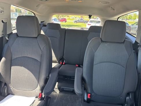Used 2016 Chevrolet Traverse LT w/ Style and Technology Package AWD/4WD image 28