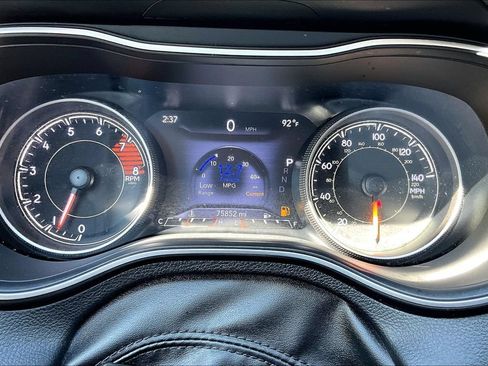 Used 2020 Jeep Cherokee Trailhawk w/ Cold Weather Group AWD/4WD image 27