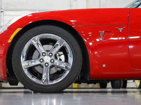 Used 2007 Pontiac Solstice GXP w/ Premium Package image 18