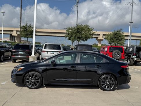Used 2026 Toyota Corolla SE FWD image 7