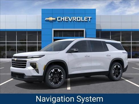 New 2027 Chevrolet Traverse LT w/ Sun and Wheel Package FWD image 2