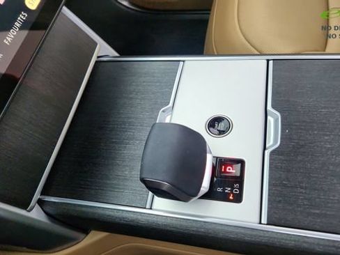 Used 2024 Land Rover Range Rover SE AWD/4WD image 47
